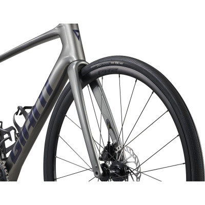 GIANT Defy Advanced 1 Charcoal/Milky Way GIANT Defy Advanced 1 Charcoal/Milky Way