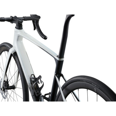 GIANT Giant Defy Advanced Pro 1 GIANT Giant Defy Advanced Pro 1